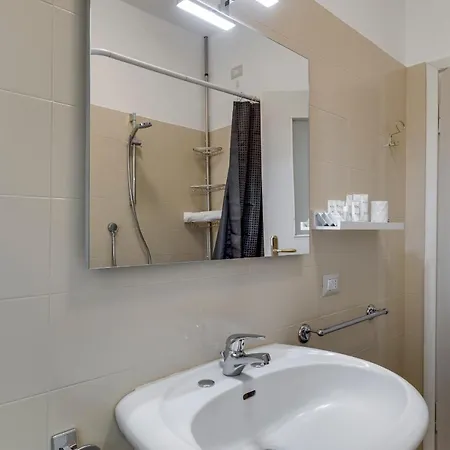 Guesthero - Apartment - Domodossola M5